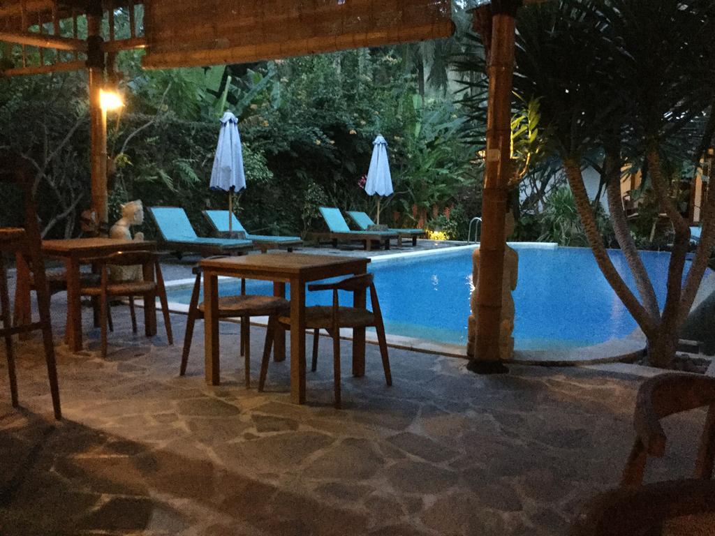 Villa Jati Mangsit Senggigi Exterior foto